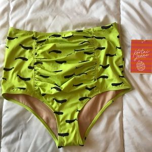 NWOT Kortni Jeane ruched front bottoms
